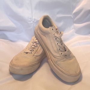 Women’s pale pink vans size 6